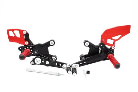 Rear Set Aprilia RSV4 + Tuono 1100 (2017&ndash; ) met reverse Shifting