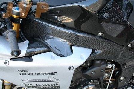 YAMAHA R1 2009 - circuit