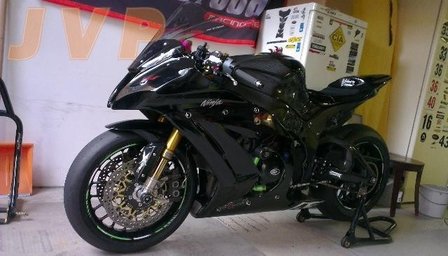 Kawasaki ZX10R ABS 2011-circuit