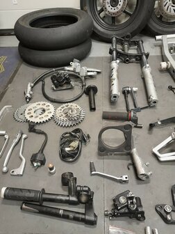 In opdracht te verkopen: Honda NSF100