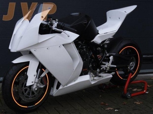 KTM RC8 2010 Black Edition - circuit 