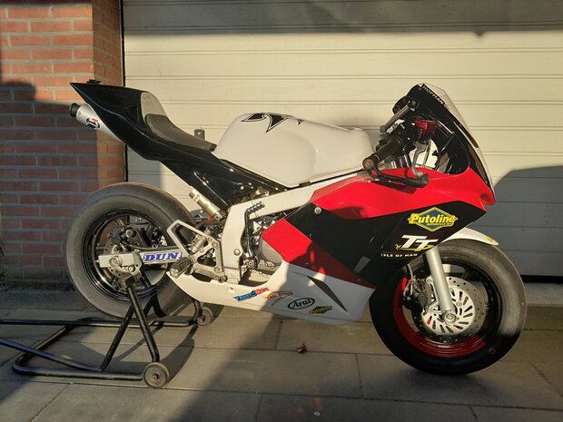 In opdracht te verkopen: Honda NSF100