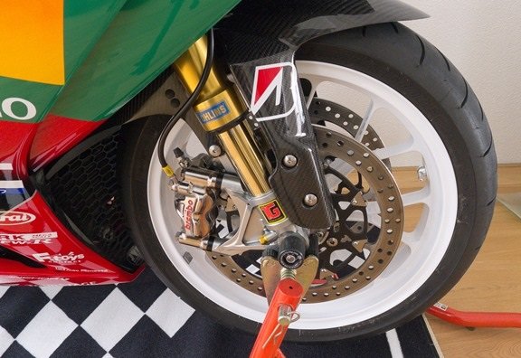 Brembo-HPK GP4-RX remklauw / CNC/ nikkel coated / 100MM / Aprilia