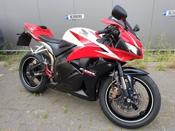 Honda CBR600RR 2010 / ABS / 21902 km ( VERKOCHT )